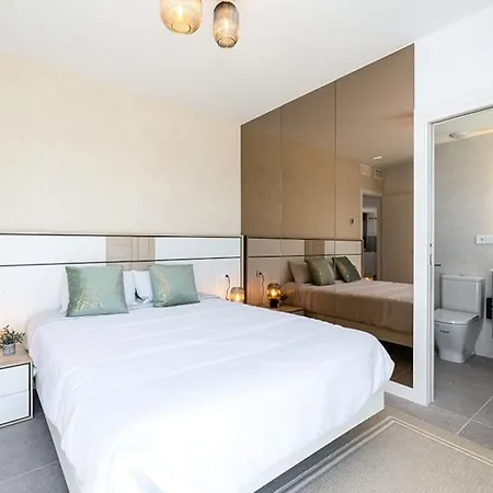 Luxury Carihuela With Private Jacuzzi By Ensuite * Torremolinos