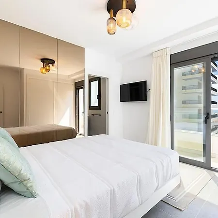 Luxury Carihuela With Private Jacuzzi By Ensuite