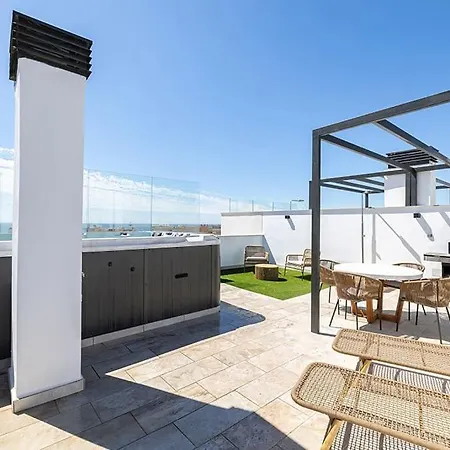 Luxury Carihuela With Private Jacuzzi By Ensuite شقة